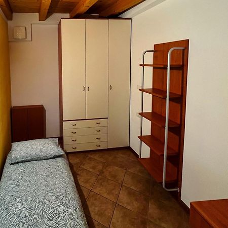 Casa Vacanze Al Lago P2 Monasterolo del Castello Екстер'єр фото