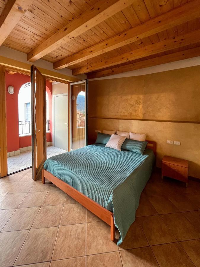 Casa Vacanze Al Lago P2 Monasterolo del Castello Екстер'єр фото